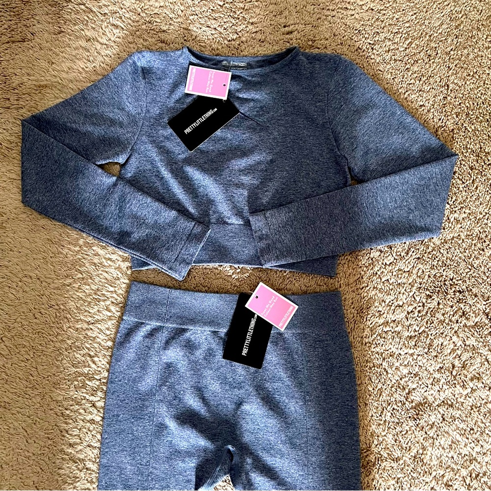 NWT PrettyLittleThing Women’s Workout Set, Size Large, Steel Blue, Seamless